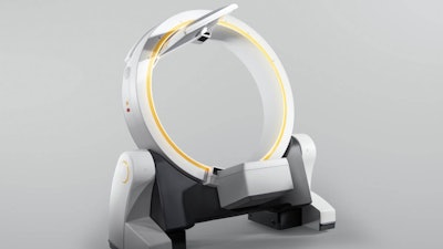 The mobile imaging robot, Loop-X, enables flexible patient positioning and non-isocentric imaging, reducing radiation exposure and increasing the range of indications that can be treated.