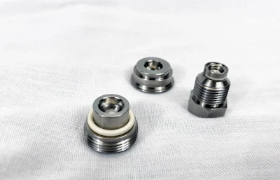 OEMs like BS&B utilize threading and several other connection types to attach the rupture disk assembly to the application.