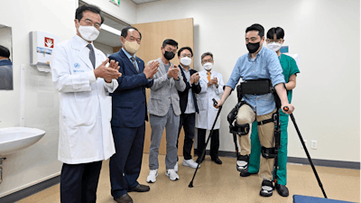 Large 54543 Hyundai Motor Works With Medical Centersin Korea To Utilize Its Wearable Robot X Ble Me Xfor Patient Rehabilitation