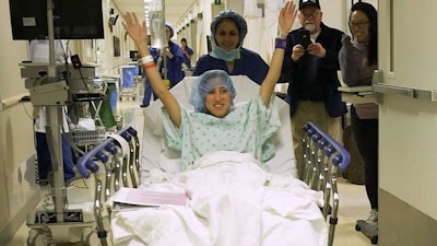 Low Res Donor Nina Martinez On Day Of First Us Hiv To Hiv Kidney Transplant (002)