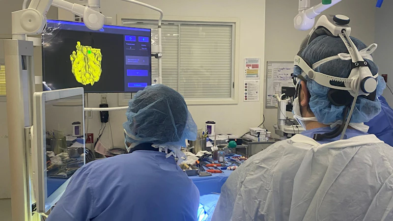 Surgeon Path Four Spine Surgeons Perform 3D-Navigated Surgery with the PathKeeper ...