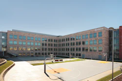 Hires Illumina Building Sportcourt