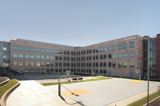 Hires Illumina Building Sportcourt