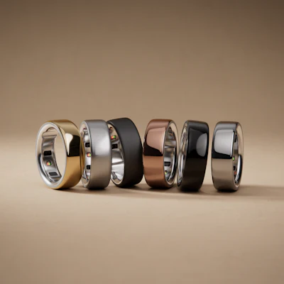 Collection of ŌURA rings.