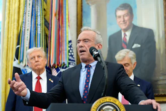 White House press conference with government officials in the Oval Office