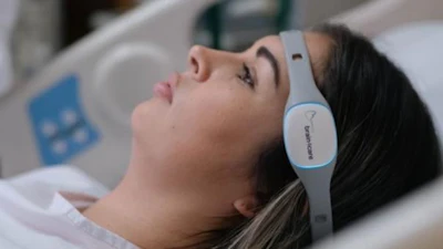 Developed by the startup brain4care, the technology consists of a non-invasive sensor that detects micro-movements of the skull bone linked to heartbeats and transforms them into a signal that allows monitoring of intracranial compliance and dynamics.