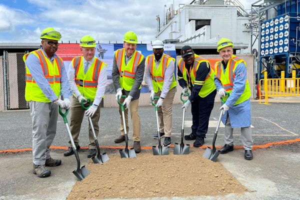 Left to right: Michael Mohammed from Syensqo, Bill Martin, Mayor of Havre de Grace, Marc Doyle, EVP Composite Materials at Syensqo, Marc Cottman, Site Director at Syensqo, Robert Gray from Syensqo, and Max Miller from Syensqo.