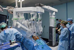 A comparison of patient outcomes after robotic and laparoscopic gastrectomy in Japan has found that robotic gastrectomy is associated with fewer complications, lower blood loss, lower risk of infections, and shorter hospital stay. Future advancements and better training for surgeons will produce better outcomes for patients with gastric cancer.