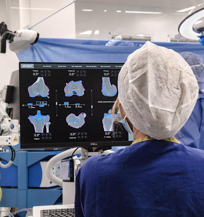 Mako robotic system in use.